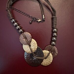 Elegant Multi-Disc Necklace